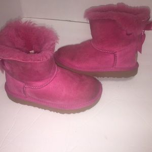 pink boy uggs